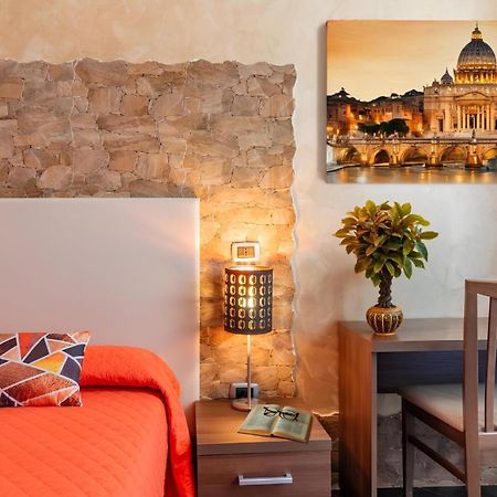 Alis Laura Guest House - 150M From Piazza Bologna Metro And 10 Minutes From The Colosseum Eksteriør billede