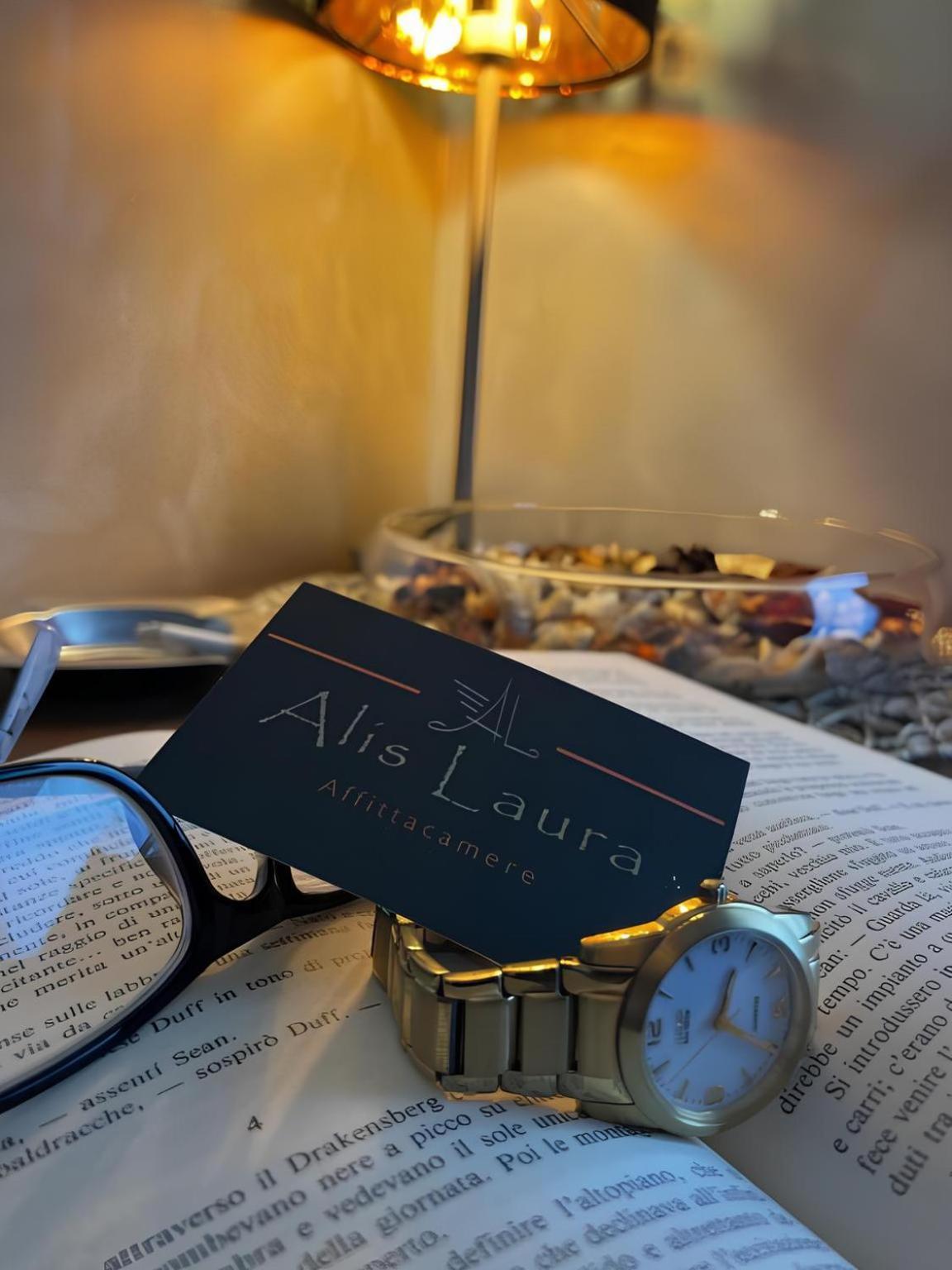 Alis Laura Guest House - 150M From Piazza Bologna Metro And 10 Minutes From The Colosseum Eksteriør billede