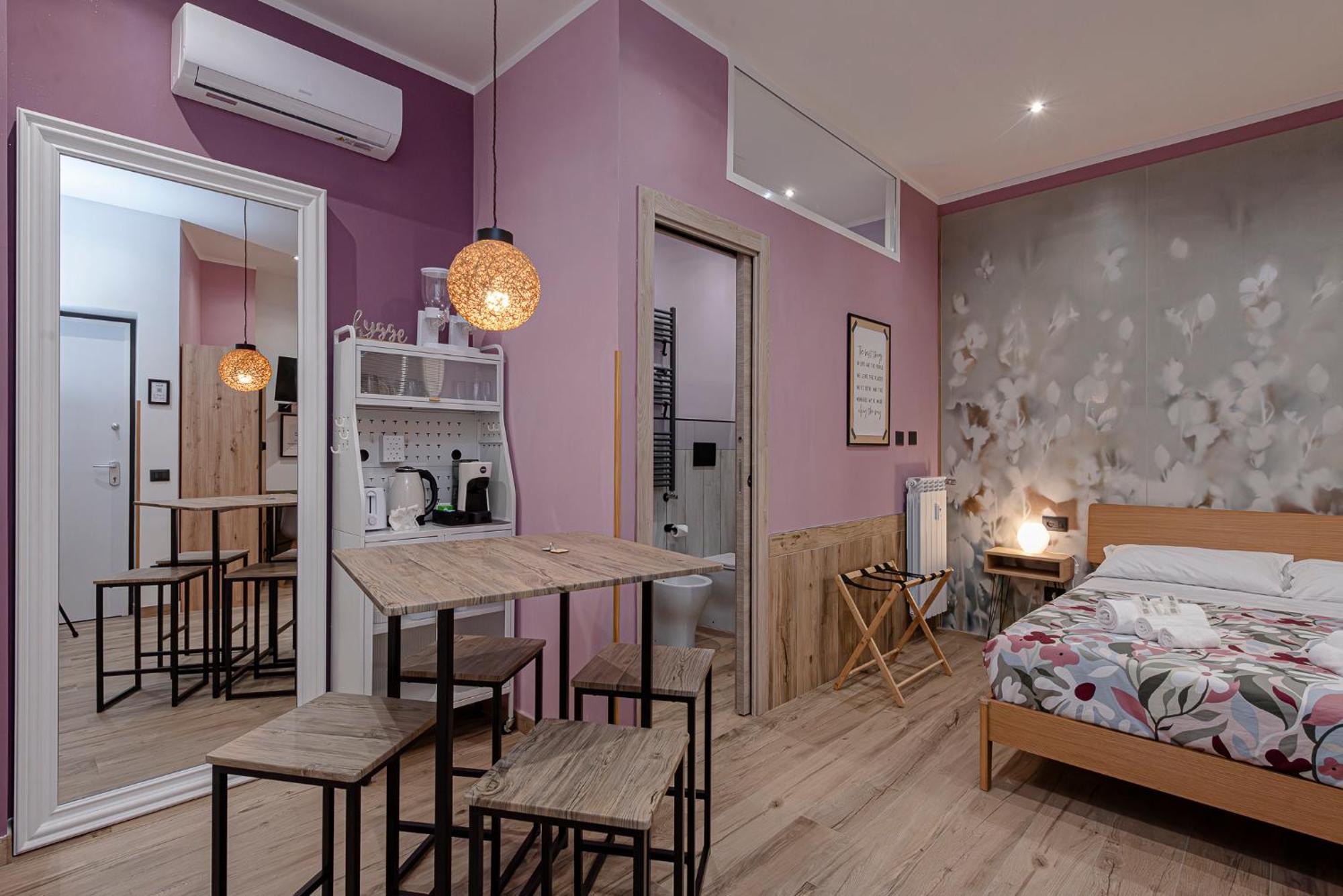 Alis Laura Guest House - 150M From Piazza Bologna Metro And 10 Minutes From The Colosseum Værelse billede