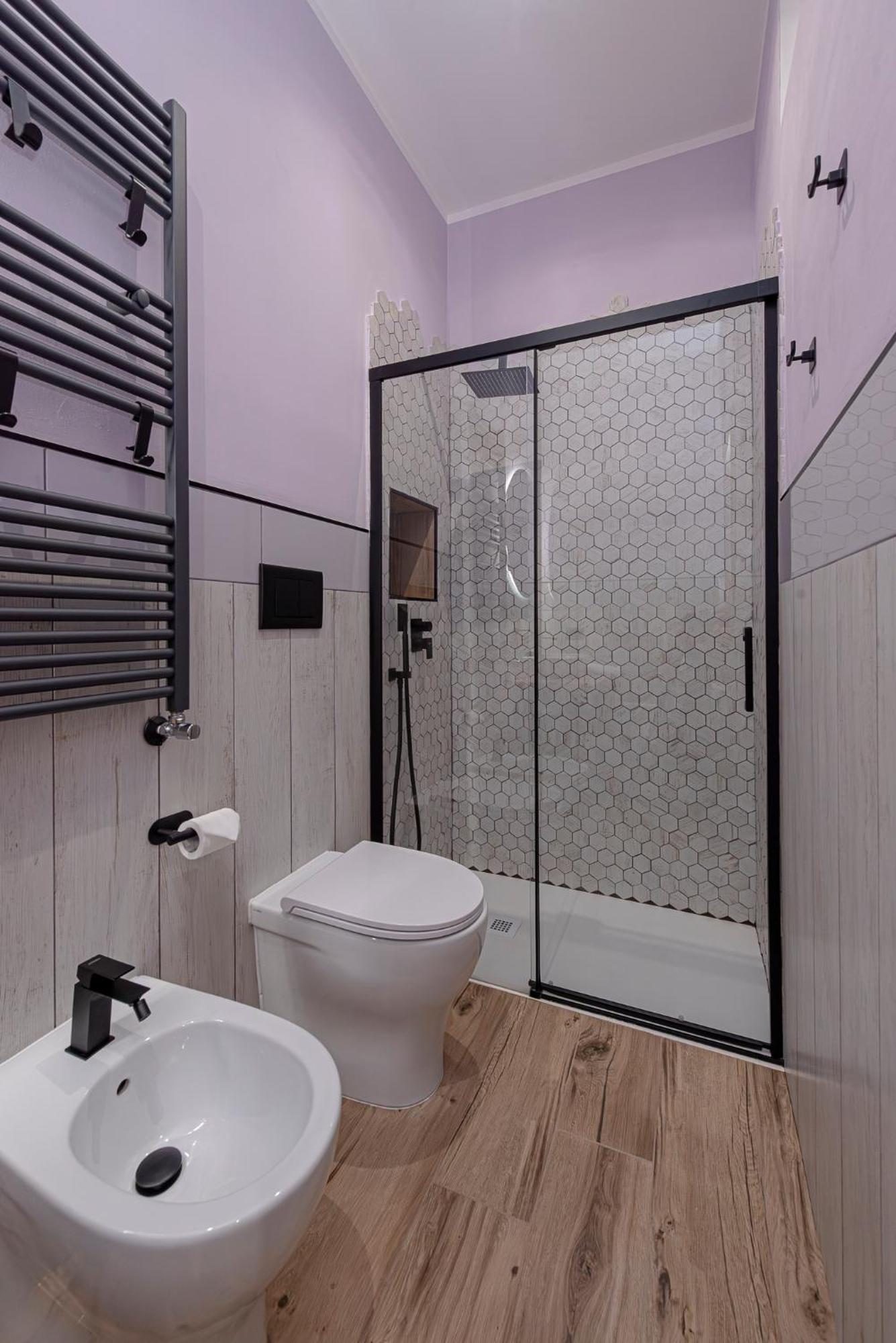 Alis Laura Guest House - 150M From Piazza Bologna Metro And 10 Minutes From The Colosseum Værelse billede