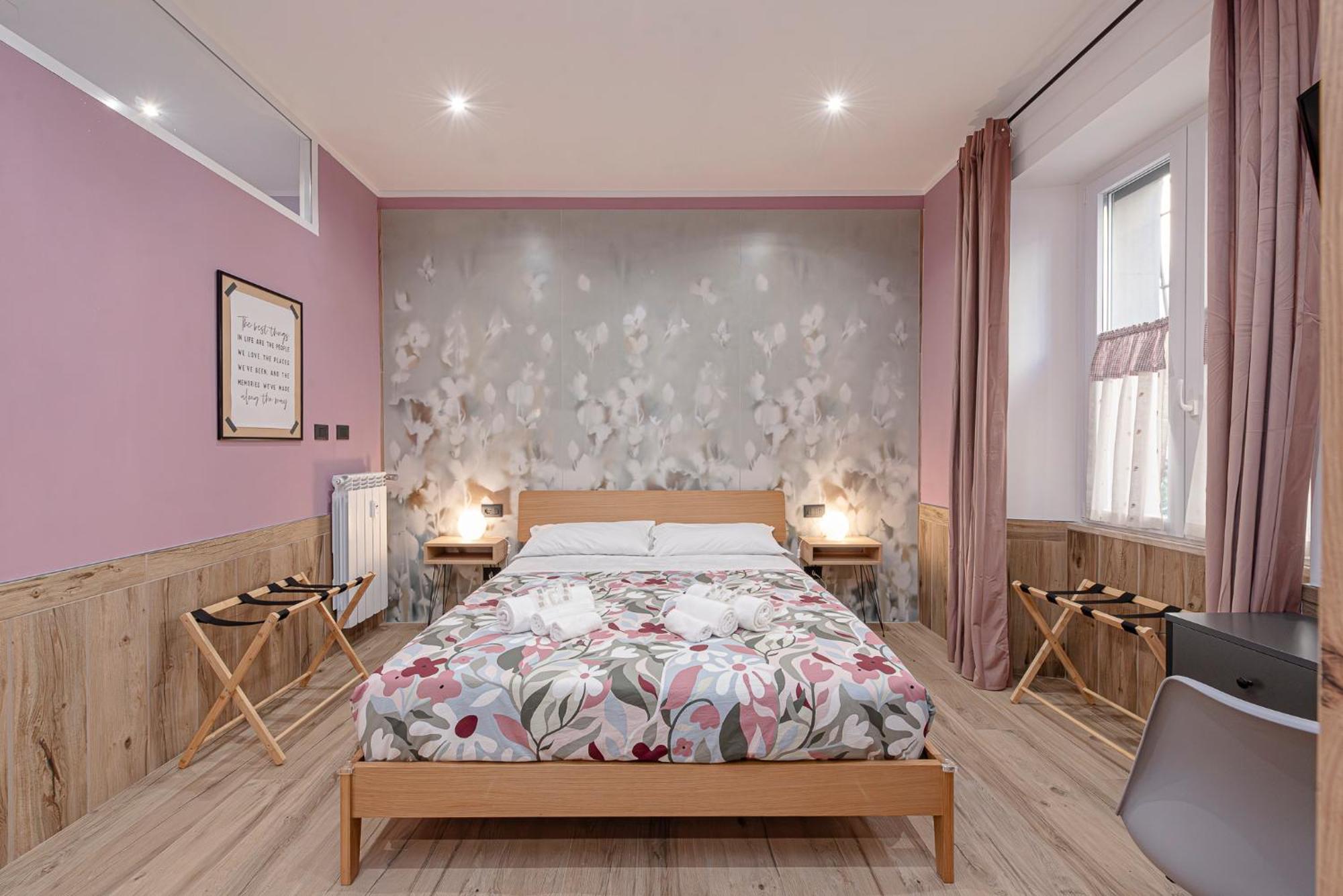 Alis Laura Guest House - 150M From Piazza Bologna Metro And 10 Minutes From The Colosseum Værelse billede